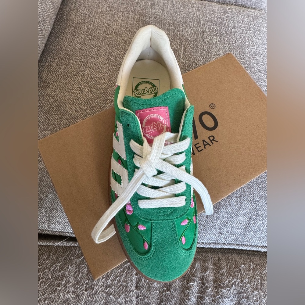 Back70- NWB Green and Pink Floral Ghost Sneakers - Picture 3 of 6